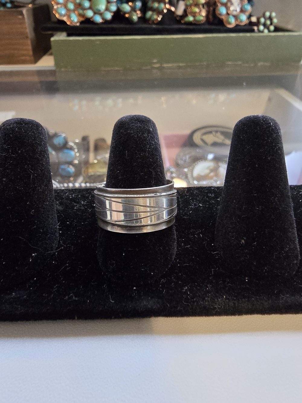 Sterling Silver Womens Band Sz 8.5